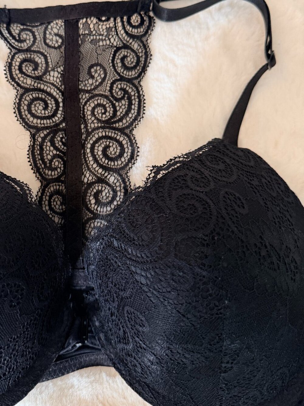Gorgeous SPANX Undietech Black Lace Front-Fastening Bra - Size Medium